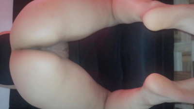 Ommi tagħtini pussy tagħha bħala rigal tal-Milied