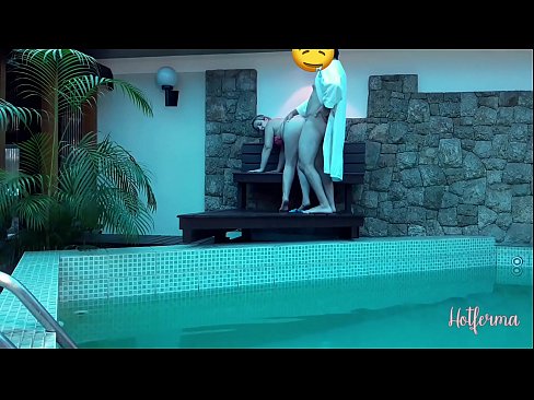 ❤️ Boss jistieden maid għall-pool, iżda ma setgħetx tirreżisti sħun ️❌ Vidjow tas-sess lilna ❌❤